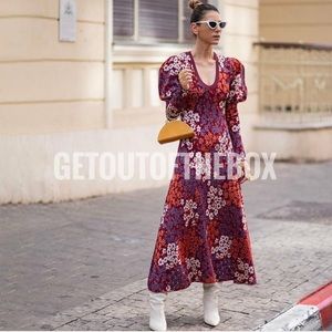 Zara Floral Jacquard Knit Dress in Burgundy, Melon, Blue and White. Size S